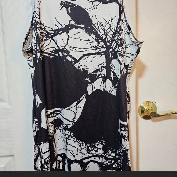 DARK FOREST SKULL Black and White Sleeveless Mini Dress. M - Picture 3 of 4